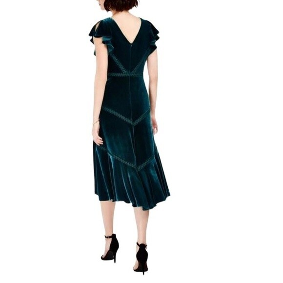 Neiman Marcus Green Velvet Flutter Sleeve High-Low Flounce Hem Midi A Line Dress - Picture 2 of 9